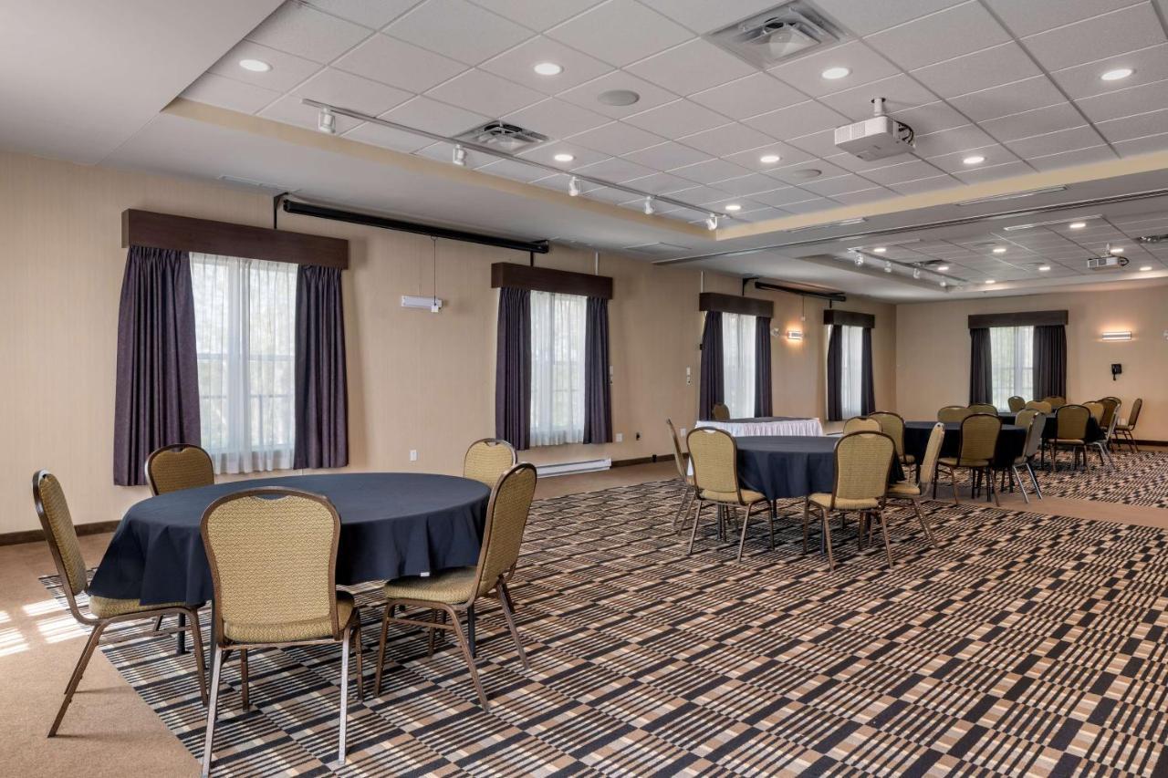 Best Western Plus Bridgewater Hotel & Convention Centre Экстерьер фото