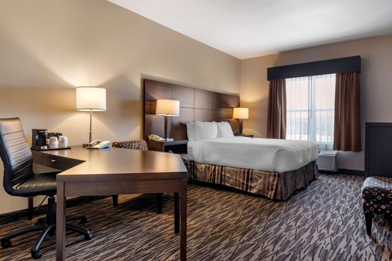 Best Western Plus Bridgewater Hotel & Convention Centre Экстерьер фото
